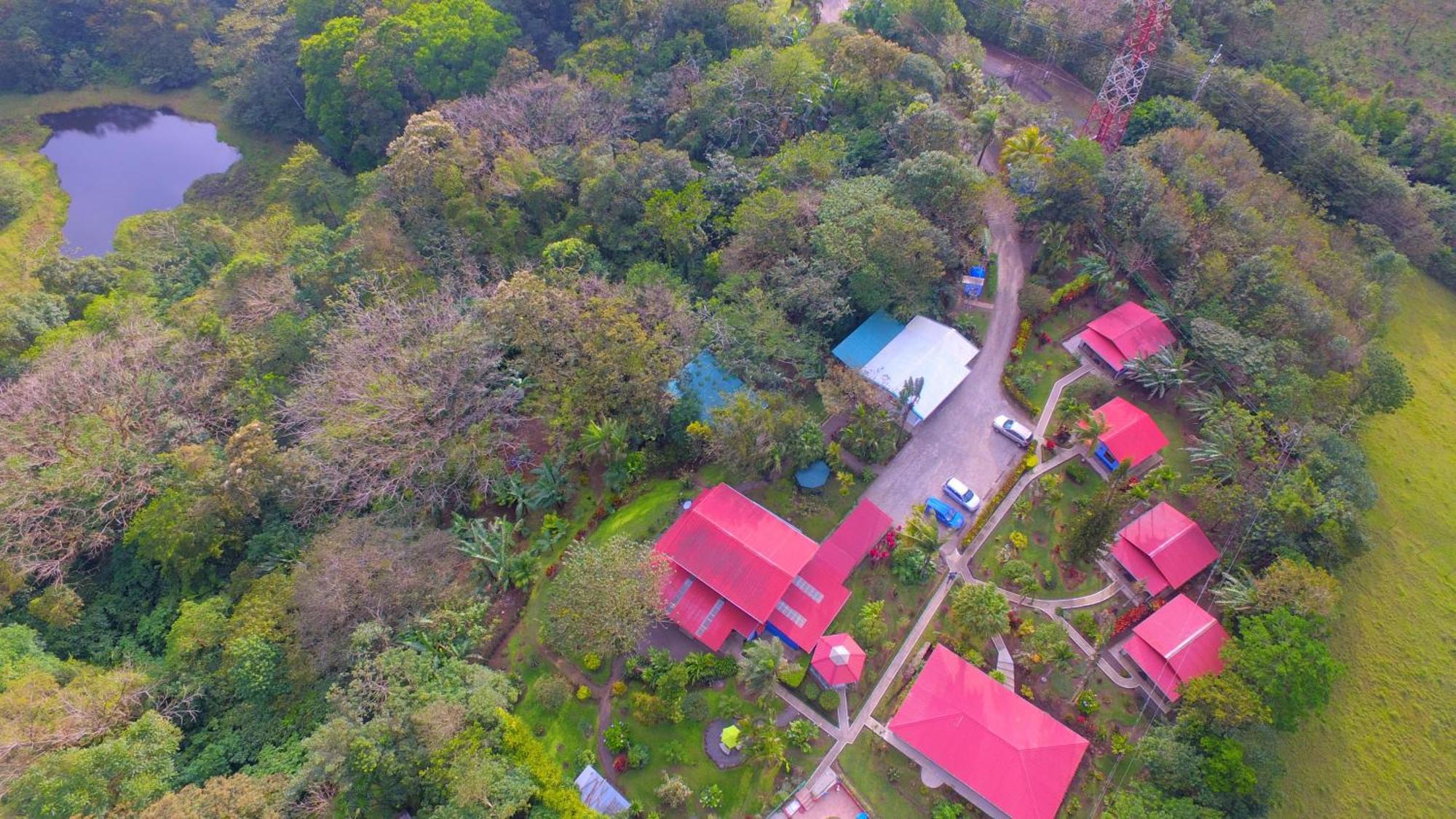 Sueno Rio Celeste Boutique B&B Bijagua Bagian luar foto
